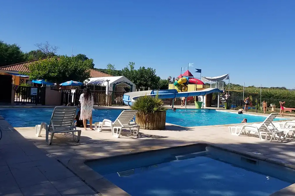 Camping Les Chalets sur la Dordogne, escapade entre rivière, nature et villages de charme