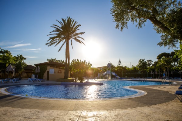 campings/espana/catalunya-cataluna/tarragona/costa-dorada-sur/LaLlosa/26-la-llosa-piscina-personnalise.jpg