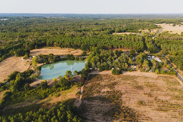 Le Chêne du Lac, Bayas (Gironde)