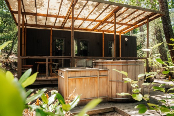 campings/francia/aquitania/landas/LesMaritimes/beach-house-bain-nordique-personnalise.jpg