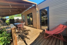 Mobile-Home Prestige