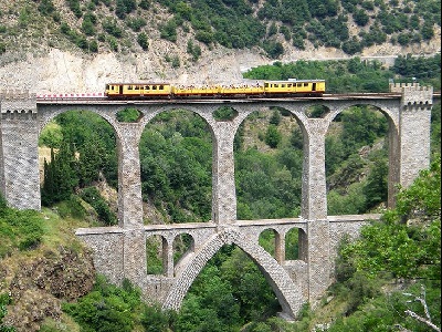 El tren amarillo