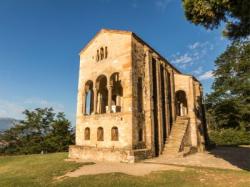 L'église préromane de Santa María del Naranco
